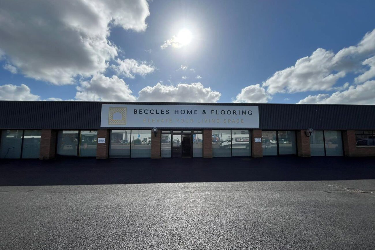 extra-large-signs-beccles