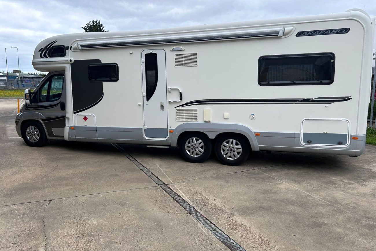 motorhome-decals-signs