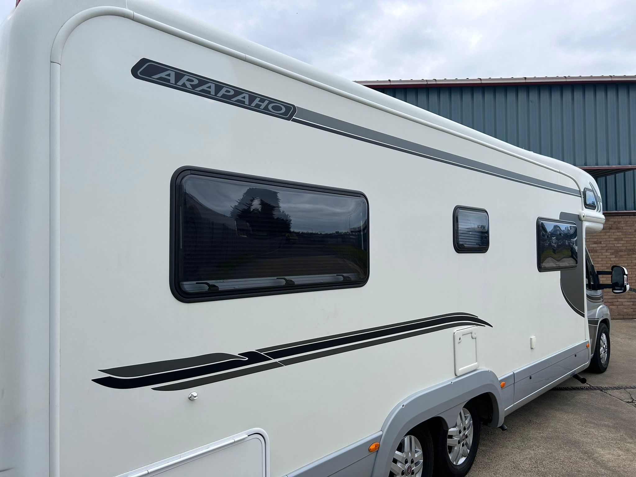 motorhome-printed-decals