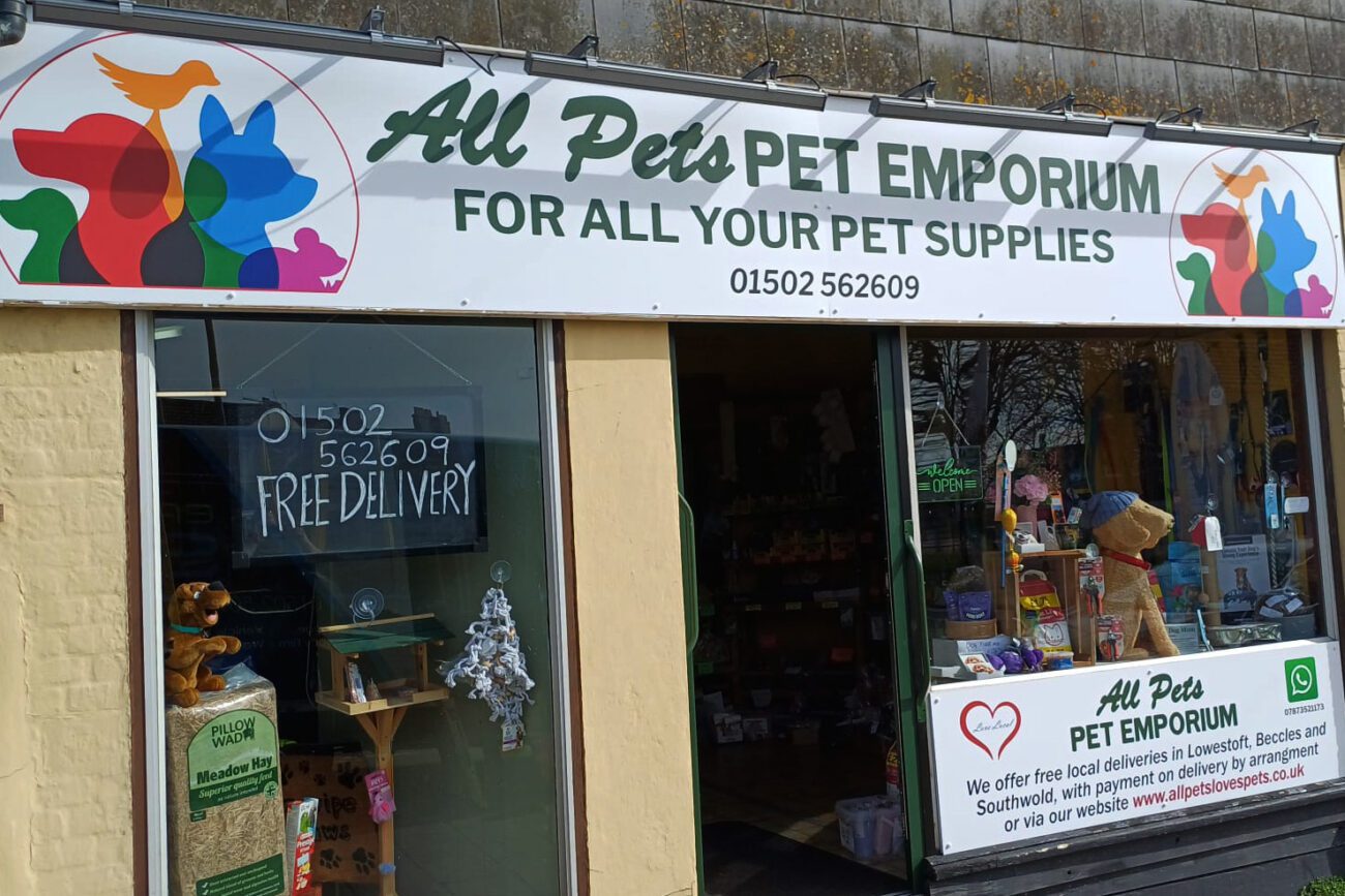 pet-shop-signage-suffolk
