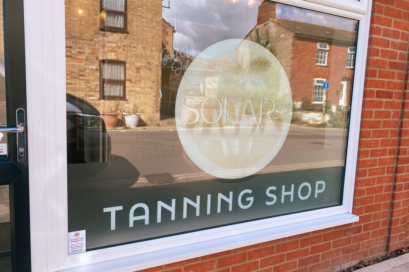 tanning-shop-window-tints