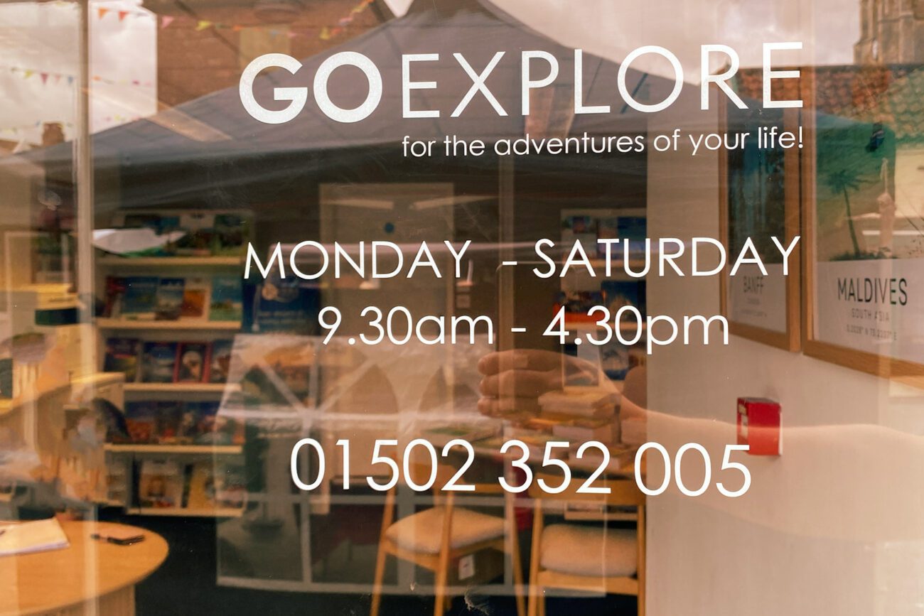 window-lettering-beccles