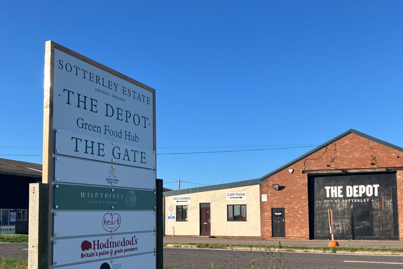 wooden-road-signs-suffolk