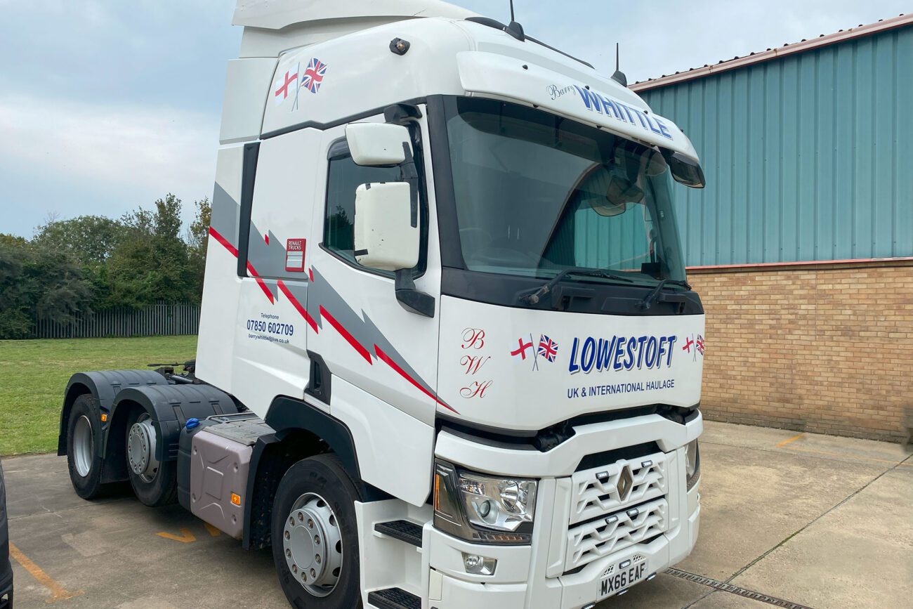 renault-truck-sign-writing