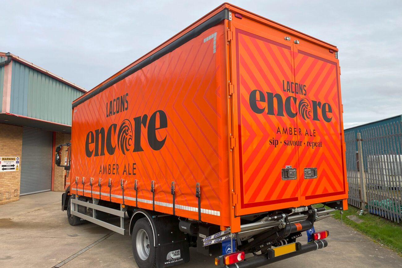 lacons-brewery-lorry-signs