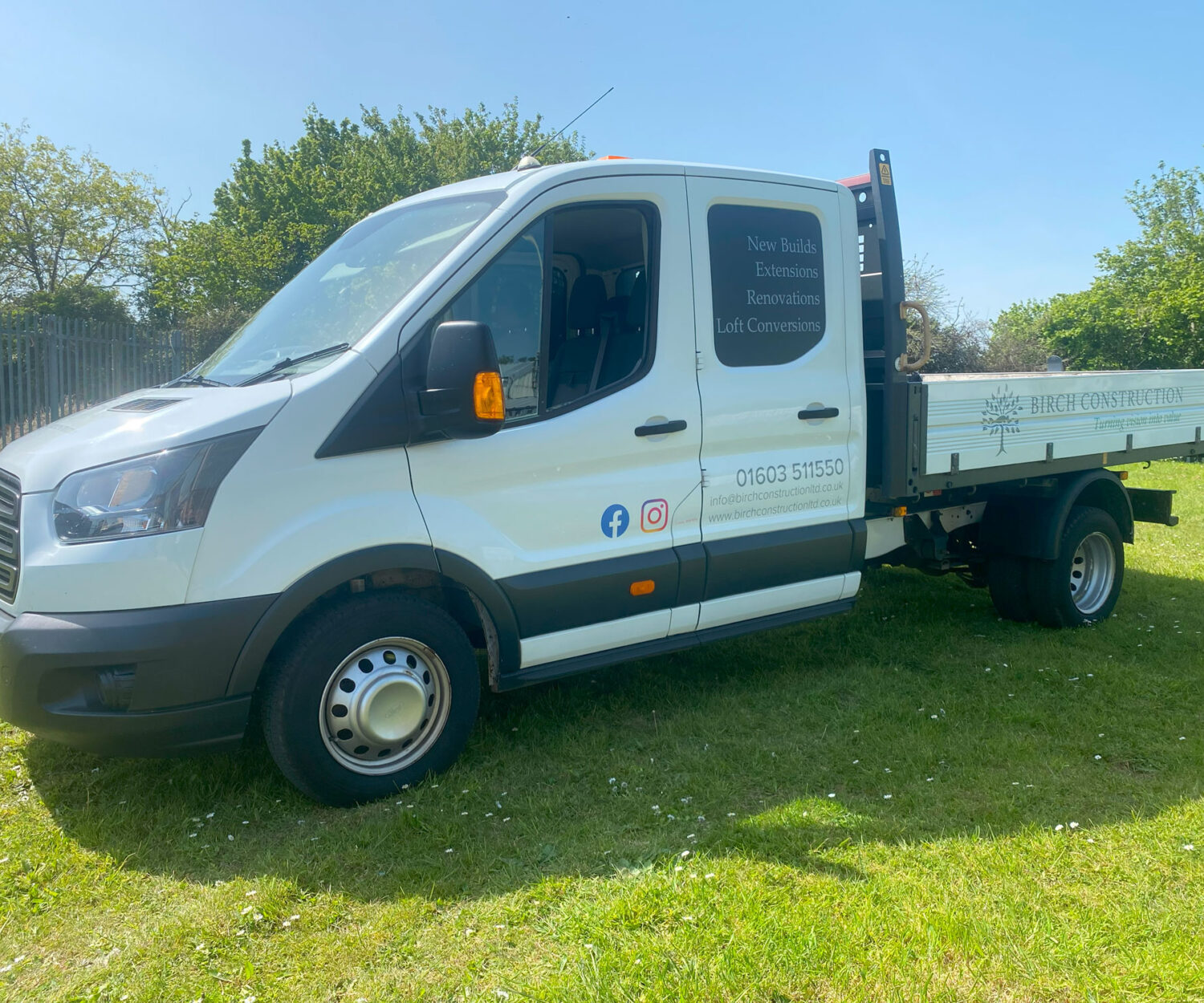 transit-flatbed-sign-writing-near-me